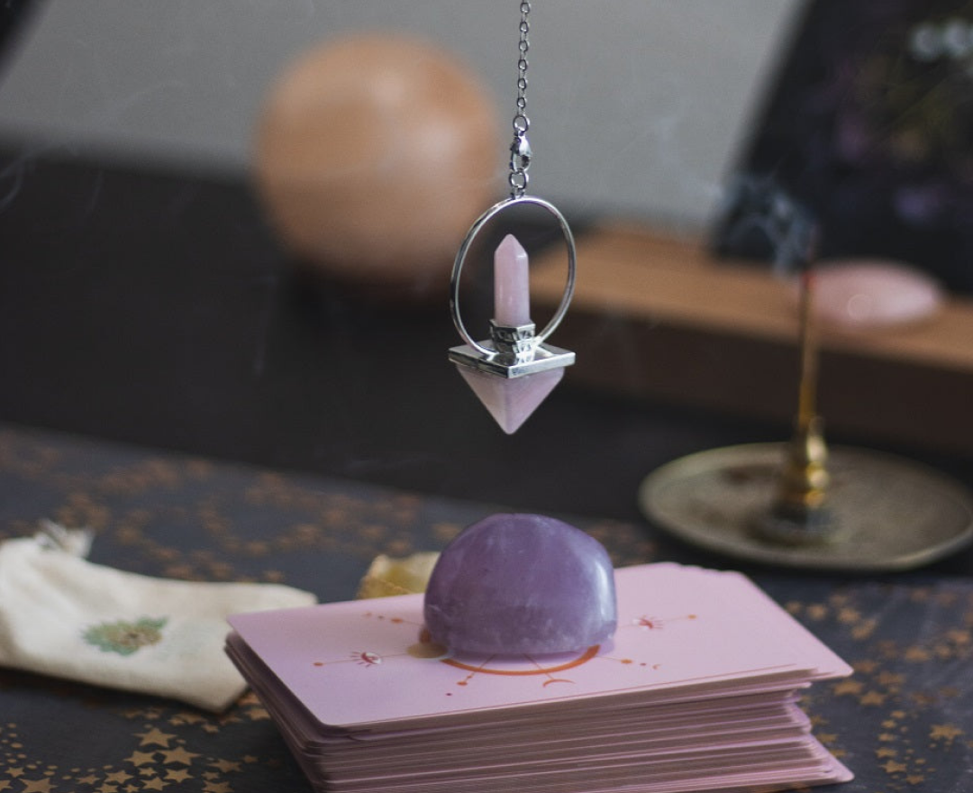 The Ultimate Pendulum Guide – My Little Magic Shop