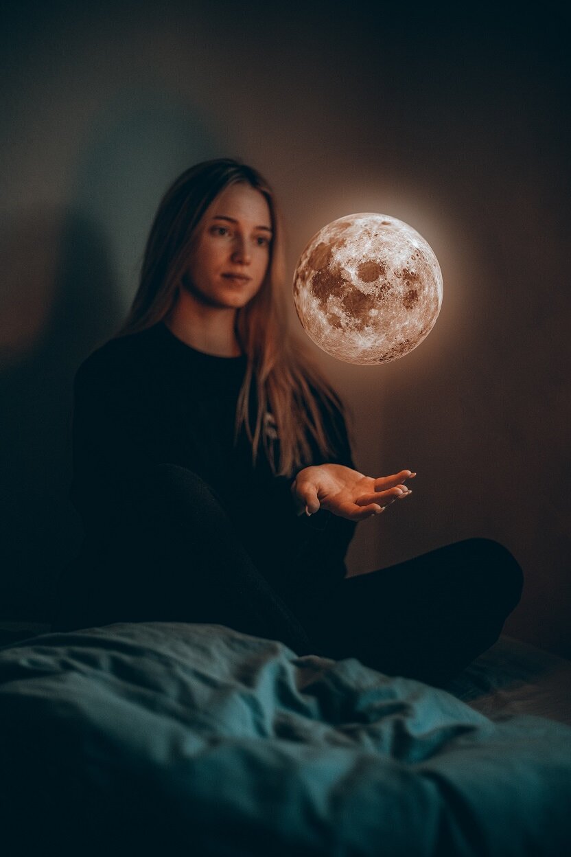 Astro Alert: Full Moon In Aquarius Incoming!