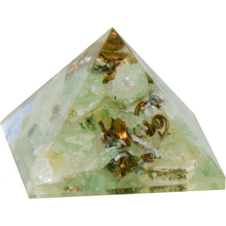 Orgone Color Resin Pyramid Green Ave. - Heart Chakra | My Little Magic Shop